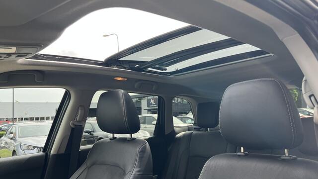 Suzuki VITARA 1.6 High Executive | Pano | Navi | Camera | Trekhaak