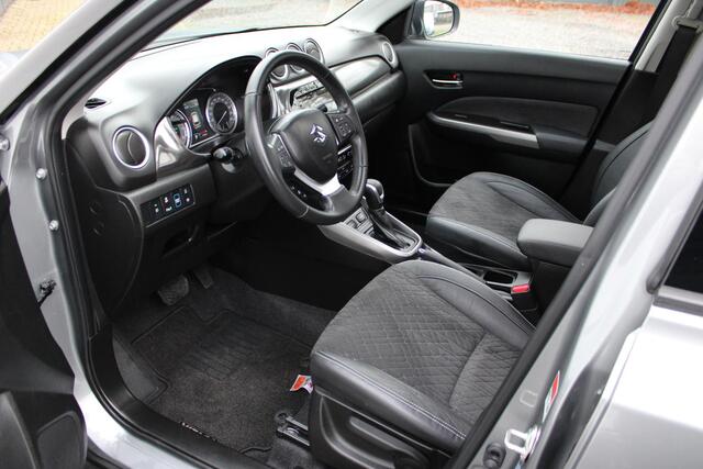 Suzuki VITARA 1.5 Hybrid Style Automaat, Panoramadak, Carplay, Stijl uitvoering!