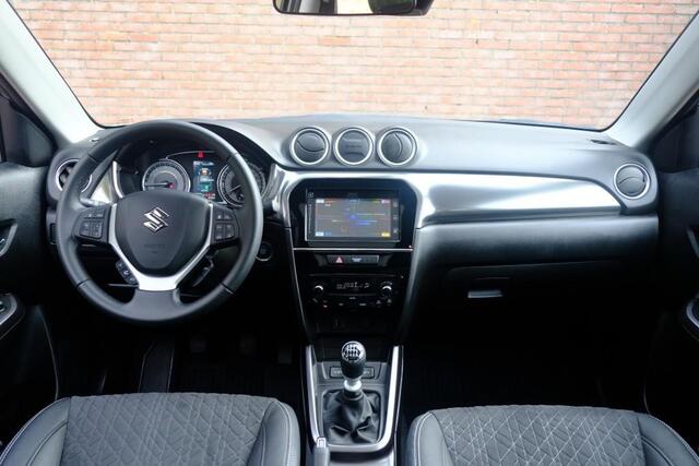 Suzuki VITARA 1.4 Boosterjet 130pk Style Smart Hybrid | Navi | App Connect | Climate | Adaptive Cruise | Panoramadak | Camera | Keyless | Blind Spot