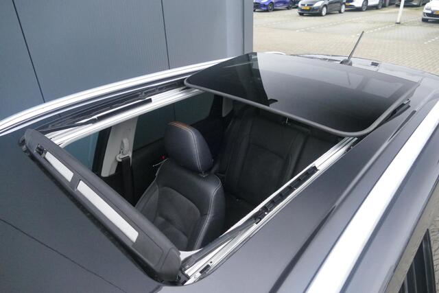 Suzuki VITARA 1.6 High Executive | PANO | TREKHAAK | CARPLAY/ANDRIOD AUTO | RIJKLAARPRIJS |