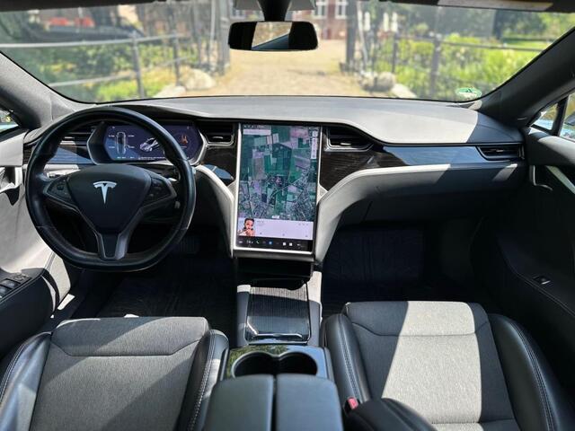 Tesla MODEL S 75D | AutoPilot 2.5 | BTW | Panorama |