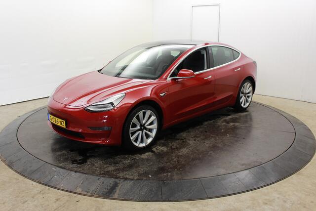 Tesla Model 3 Long Range AWD 75 kWh 19"Trekhaak Nieuwstaat Autopilot FSD Comp Leder Camera Panodak