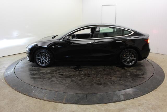 Tesla Model 3 Long Range AWD 75 kWh TuningPakket Tesla + Full self Driving Geleverd Camera Leder Panodak