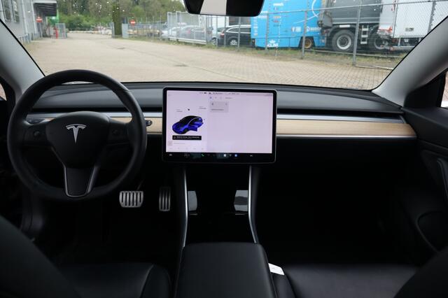 Tesla Model 3 Performance AWD75kWh I Geen Import I Achteruitrijcamera I Zwart