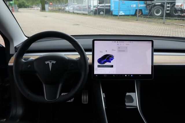 Tesla Model 3 Performance AWD75kWh I Geen Import I Achteruitrijcamera I Zwart