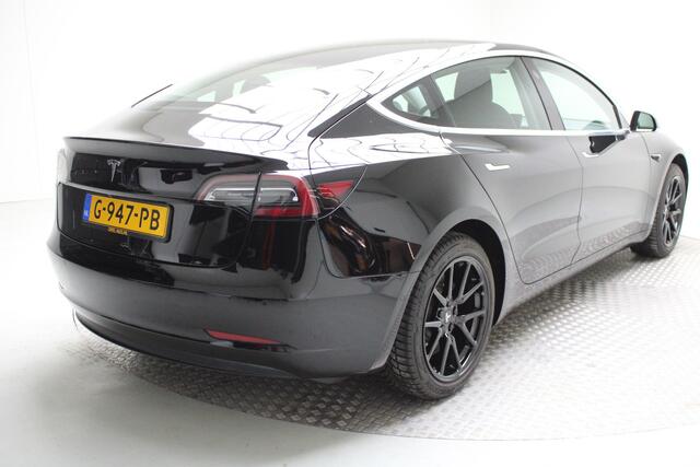 Tesla Model 3 Standard RWD Plus 60 kWh | Gereserveerd!! | Autopilot | Panoramadak | NL auto | Navigatie Fullmap
