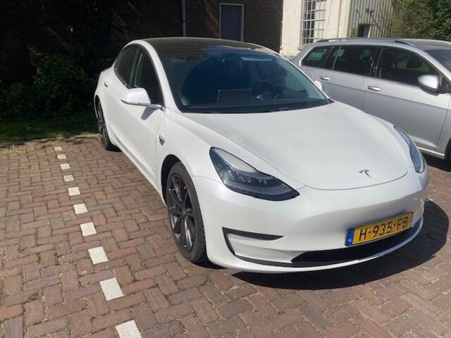 Tesla Model 3 Performance 4WD 486 pk 513 km WLTP