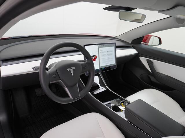 Tesla Model 3 RWD+ 60kWh 325PK **LFP ACCU** Ivoor Interieur 19"Lmv FSD-3 Comp. AutoPilot Leder PanoDak Adaptive-Cruise Lmv Camera's Elektr.-Stuur+Stoelen+Spiegels+Geheugen+Easy-Entry+Verwarmde stoelen Park assistent PDC WIFI Lane-Assist Speed-Assist Navi LED Comfortsto