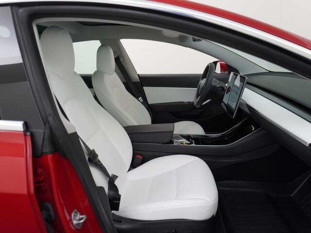 Tesla Model 3 RWD+ 60kWh 325PK **LFP ACCU** Ivoor Interieur 19"Lmv FSD-3 Comp. AutoPilot Leder PanoDak Adaptive-Cruise Lmv Camera's Elektr.-Stuur+Stoelen+Spiegels+Geheugen+Easy-Entry+Verwarmde stoelen Park assistent PDC WIFI Lane-Assist Speed-Assist Navi LED Comfortsto