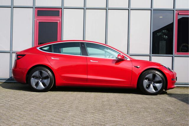Tesla Model 3 Long Range AWD 75kWh Autopilot