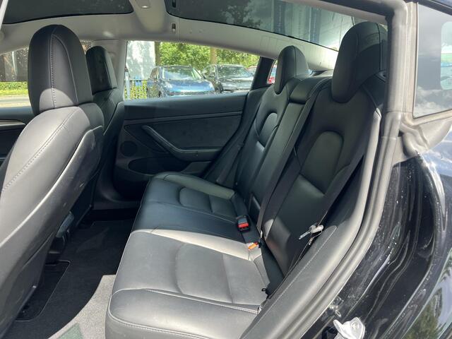 Tesla Model 3 Standard RWD Plus 60 kWh LFP Accu | 1e eigenaar | Origineel Nederlandse auto met NAP | Rijklaar geleverd met fabrieksgarantie!