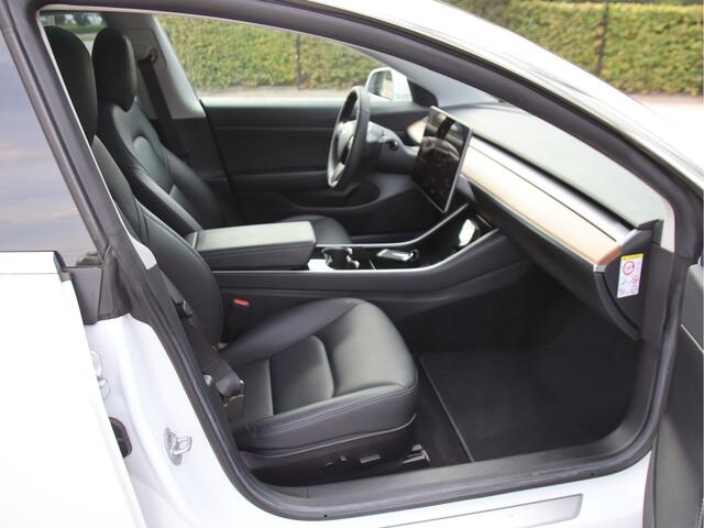 Tesla Model 3 Performance Plus 60 kWh Leder, Pano, 19 INCH, NAP Zomer aanbieding!