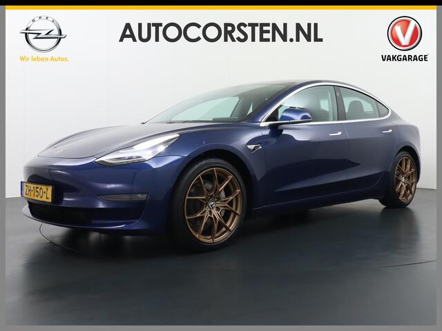 Tesla Model 3 Long Range AWD 75kWh 463PK Elektr.Achterklep ! 19"Lmv FSD-3 Computer Premium Audio AutoPilot Panoramadak Camera's Leer Adaptive-Cruise-Control+Stop&Go Pdc Dual-Ecc Dual-Motor Keyless 4WD Stoel en achterbank verwarming Elektr.Stoelen+Memory+Easy-Entry WiFi