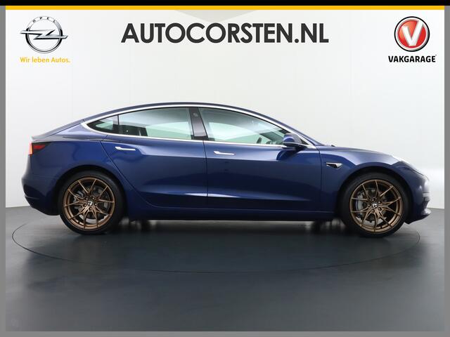 Tesla Model 3 Long Range AWD 75kWh 463PK Elektr.Achterklep ! 19"Lmv FSD-3 Computer Premium Audio AutoPilot Panoramadak Camera's Leer Adaptive-Cruise-Control+Stop&Go Pdc Dual-Ecc Dual-Motor Keyless 4WD Stoel en achterbank verwarming Elektr.Stoelen+Memory+Easy-Entry WiFi