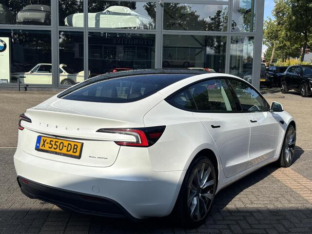 Tesla Model 3 Long Range AWD 78 kWh VAN: 44.900,- VOOR 41.877,- UW HERSFTVOORDEEL: 3.023,- euro. 1e Eigenaar | Origineel NL | BTW-Verrekenbaar | Fabrieksgarantie t/m 2027|