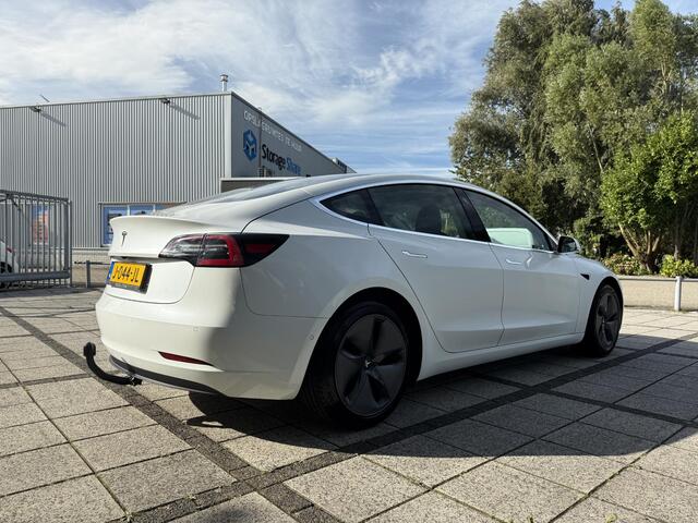 Tesla Model 3 Range Plus | Trekhaak | Autopilot | Panorama | Leder |
