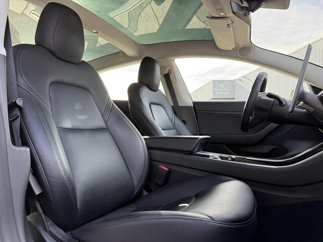 Tesla Model 3 Range Plus | Trekhaak | Autopilot | Panorama | Leder |
