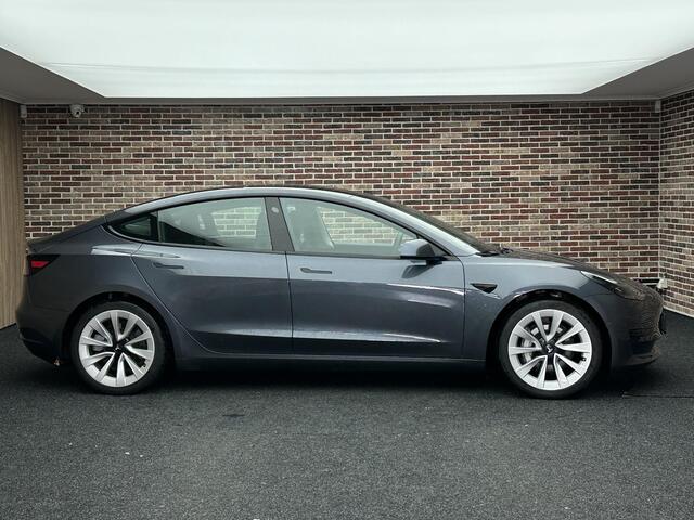 Tesla Model 3 Standard RWD Plus 60 kWh AutoPiloot Panorama Leer Elek Stoel