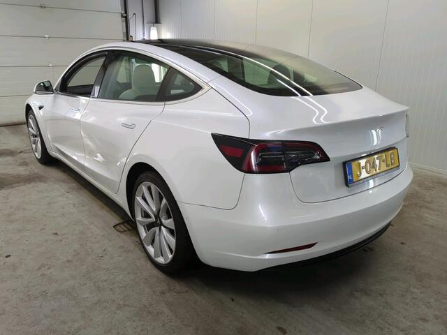 Tesla Model 3 Range Plus RWD | Autopilot | Panorama | Leder
