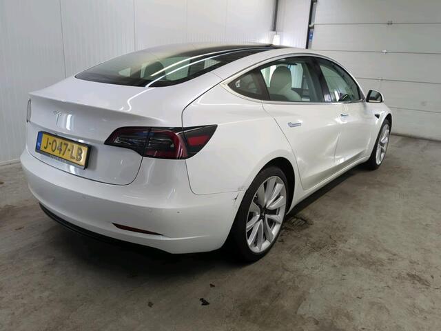 Tesla Model 3 Range Plus RWD | Autopilot | Panorama | Leder