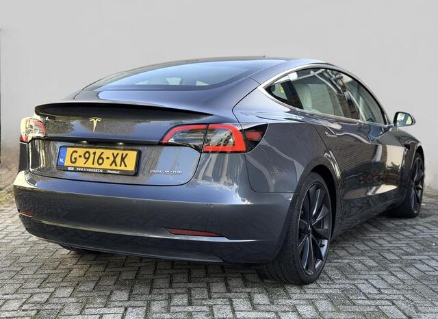 Tesla Model 3 Performance AWD 75 kWh Midnight Silver Metallic