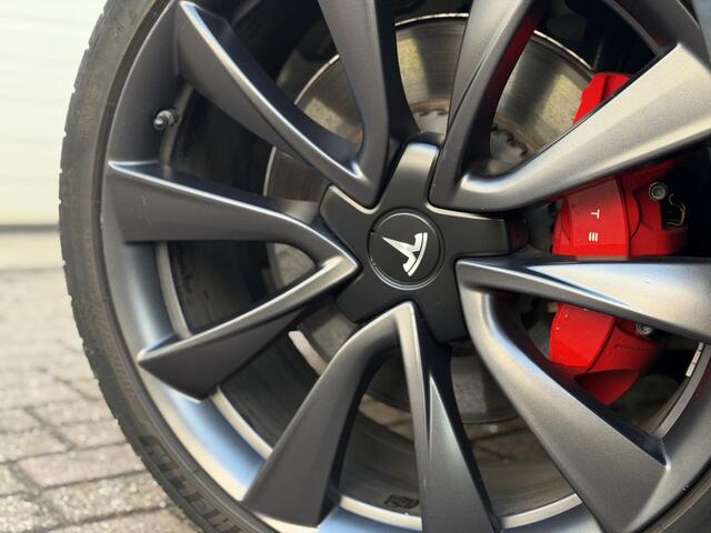 Tesla Model 3 Performance AWD 75 kWh Midnight Silver Metallic