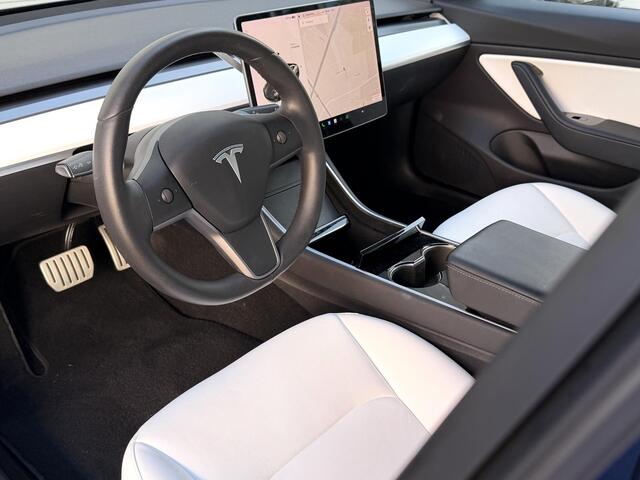 Tesla Model 3 Performance AWD 75 kWh Midnight Silver Metallic