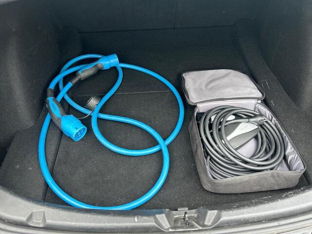 Tesla Model 3 Range Plus | Autopilot | Panorama | Leder | LMV |