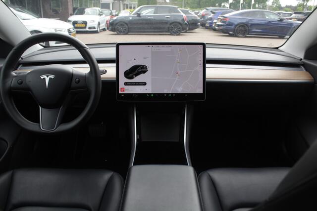 Tesla Model 3 Long Range AWD 75 kWh / Autopilot / Panoramadak / Camera / Premium Audio / 19'' / Leder
