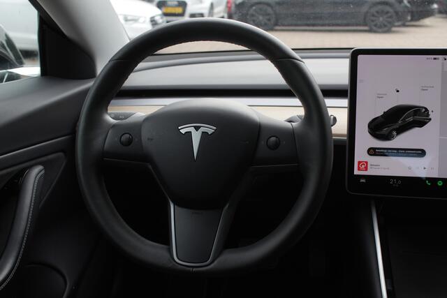 Tesla Model 3 Long Range AWD 75 kWh / Autopilot / Panoramadak / Camera / Premium Audio / 19'' / Leder