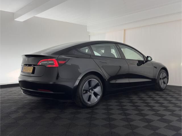 Tesla Model 3 Standard RWD Plus 60 kWh [ 3-Fase ] { SOH-90%} (INCL-BTW) Aut. *PANO | AUTO-PILOT | LUXURY-LEATHER | KEYLESS | FULL-LED | MEMORY-PACK | SURROUND-VIEW | DAB | CARPLAY | DIGI-COCKPIT | LANE-ASSIST | COMFORT-SEATS | 18"ALU*