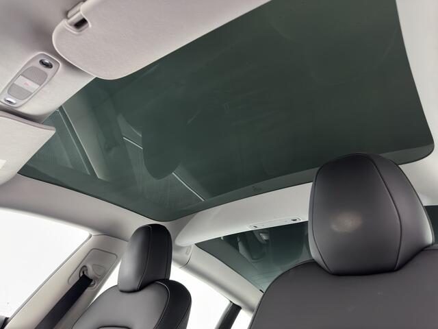 Tesla Model 3 Standard RWD Plus 60 kWh [ 3-Fase ] { SOH-90%} (INCL-BTW) Aut. *PANO | AUTO-PILOT | LUXURY-LEATHER | KEYLESS | FULL-LED | MEMORY-PACK | SURROUND-VIEW | DAB | CARPLAY | DIGI-COCKPIT | LANE-ASSIST | COMFORT-SEATS | 18"ALU*