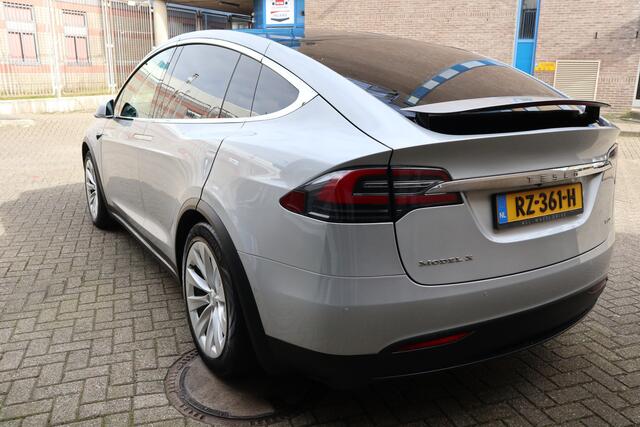 Tesla Model X 75D Base