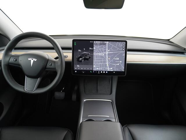 Tesla Model Y RWD LFP Warmtepomp Leder Panoramadak Memory Stoel+Stuurverwarming Camera's Navi Ecc Dog-Kampeer Modus Elek.Achterklep AMD Ryzen(TM) Processor Premium Audio 1e Eigenaar Origineel Nederlandse Auto