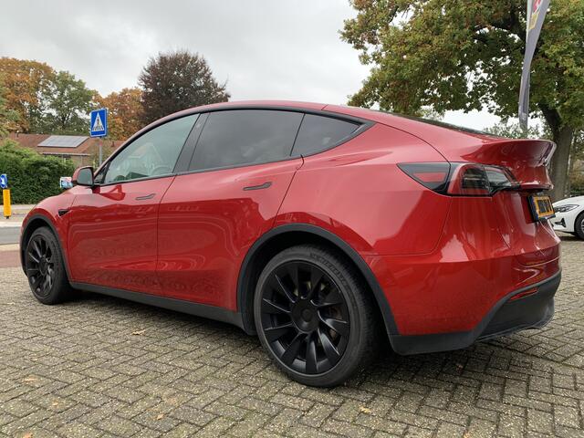 Tesla Model Y Long Range AWD 75 kWh, Black-line