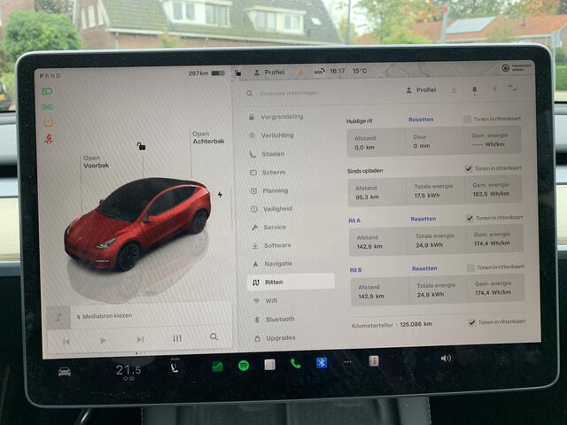 Tesla Model Y Long Range AWD 75 kWh, Black-line