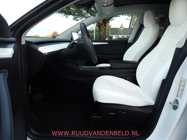 Tesla Model Y RWD 58kWh AMD-RYZEN !! TREKHAAK + PREMIUM WHITE INTERIEUR