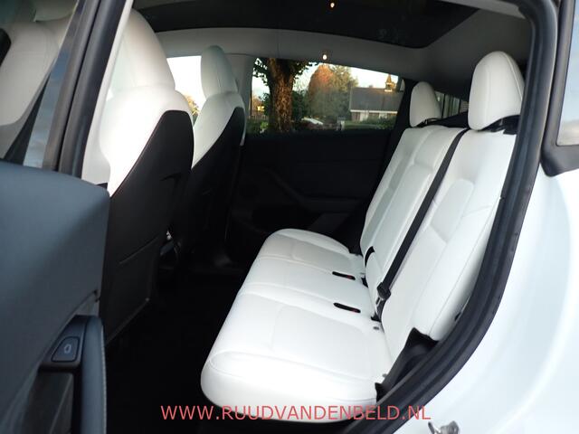 Tesla Model Y RWD 58kWh AMD-RYZEN !! TREKHAAK + PREMIUM WHITE INTERIEUR