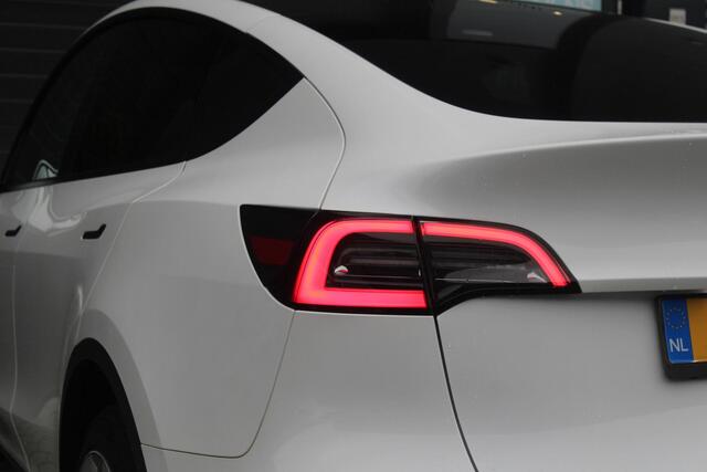 Tesla Model Y Long Range AWD 75 kWh | FSD 3 | Scherm achter