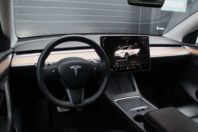Tesla Model Y Long Range AWD 75 kWh | FSD 3 | Scherm achter