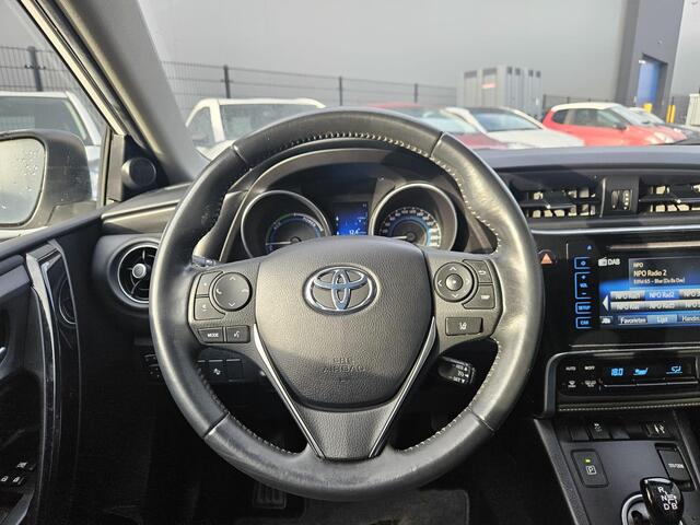 Toyota AURIS Touring Sports 1.8 Hybrid Energy Plus | 1e Eigenaar | NIEUW GELEVERD & ONDERHOUDEN | Trekhaak | Navigatie |