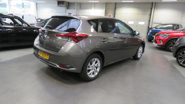 Toyota AURIS 1.8 Hybrid Dynamic ,NAVIGATIE,EATC,CRUISE.Als NIEUW 51998KM