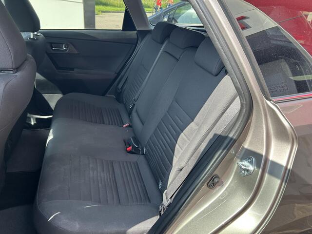 Toyota AURIS Touring Sports 1.8 Hybrid Lease Pro Toyota Auris Touring Sports 1.8 Hybrid Business Pro