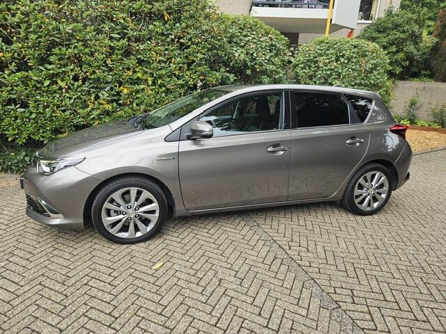 Toyota AURIS 1.8 Hybrid Executive Pdc/Stoel verwarming