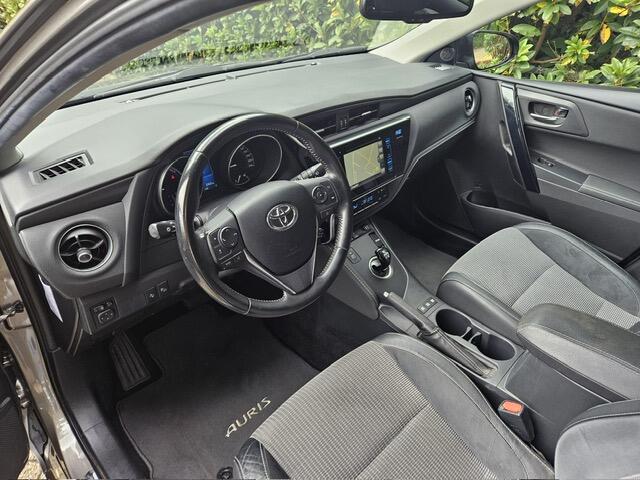 Toyota AURIS 1.8 Hybrid Executive Pdc/Stoel verwarming