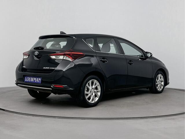 Toyota AURIS 1.8 Hybrid Dynamic Limited