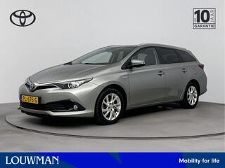 toyota-auris-touring-sports-1.8-hyb