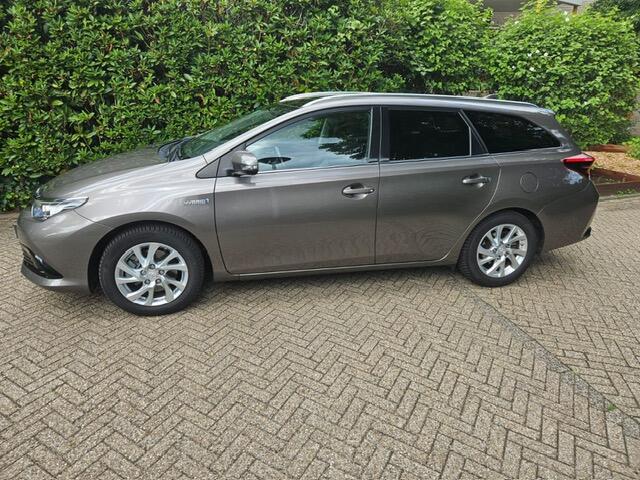 Toyota AURIS Touring Sports 1.8 Hybrid Trend Pano/Navi
