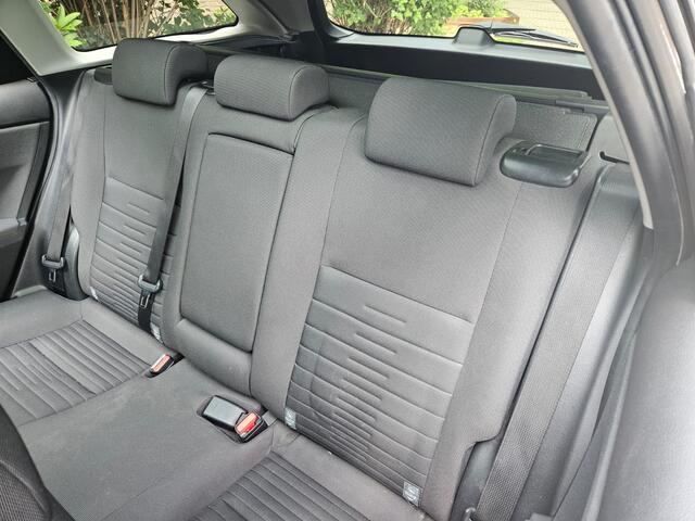 Toyota AURIS Touring Sports 1.8 Hybrid Trend Pano/Navi