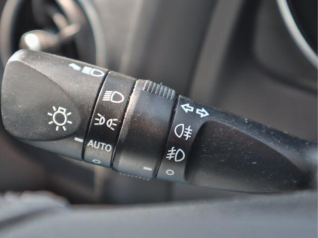 Toyota AURIS Touring Sports 1.8 Hybrid Dynamic | Navigatie | Camera | Bluetooth | ECC-Airco |